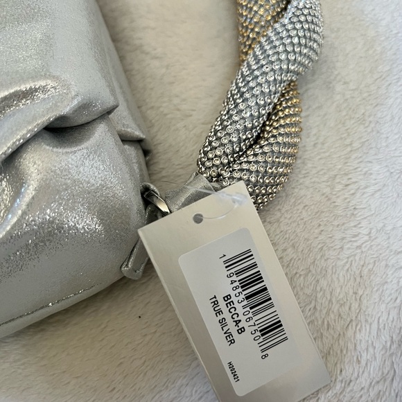 Nina Becca-B Shoulder Bag in Silver NWT - Picture 12 of 15